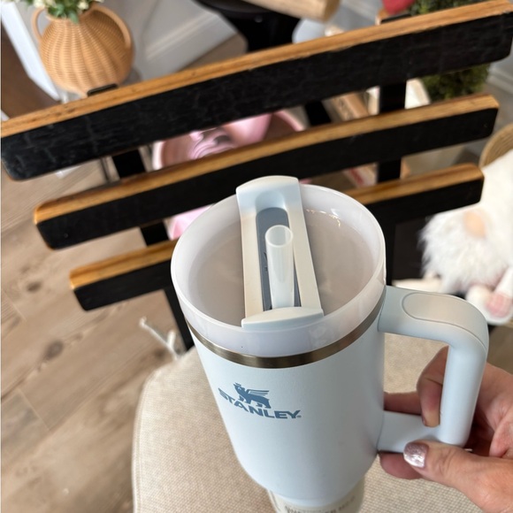 Stanley Navy and White Tumbler Duo - Set of 2 NWT - Picture 15 of 16